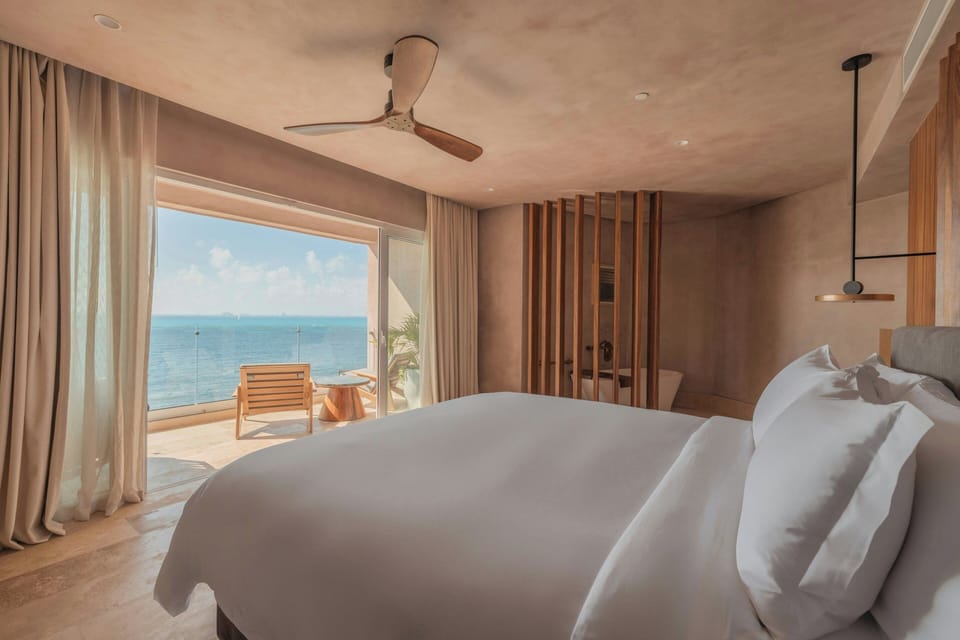 Presidential Suite, 1 King Bed, Balcony, Oceanfront | Free minibar, in-room safe, blackout drapes, iron/ironing board