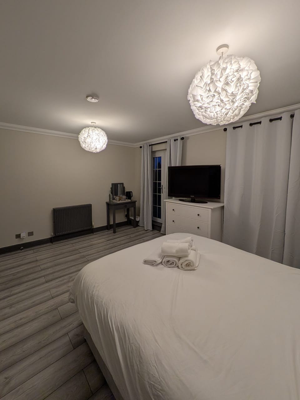 Standard Double Room, Shared Bathroom