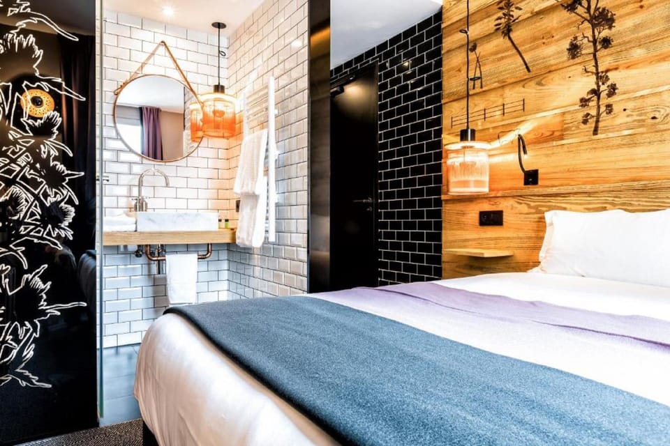 Classic Triple Room | In-room safe, desk, soundproofing, free WiFi