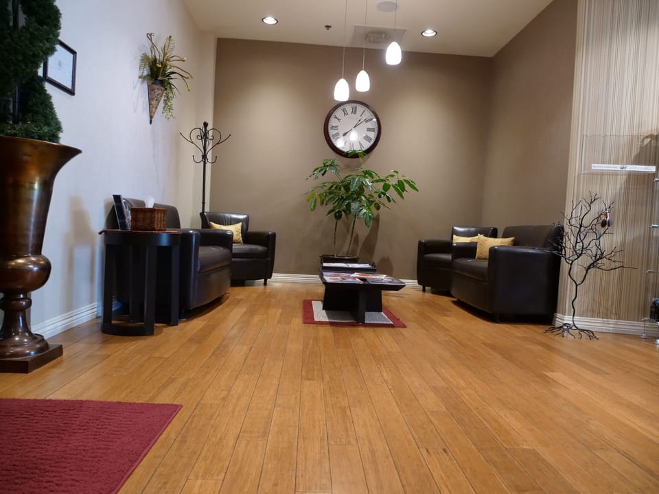 Body treatments, hydrotherapy, aromatherapy, hot stone massages