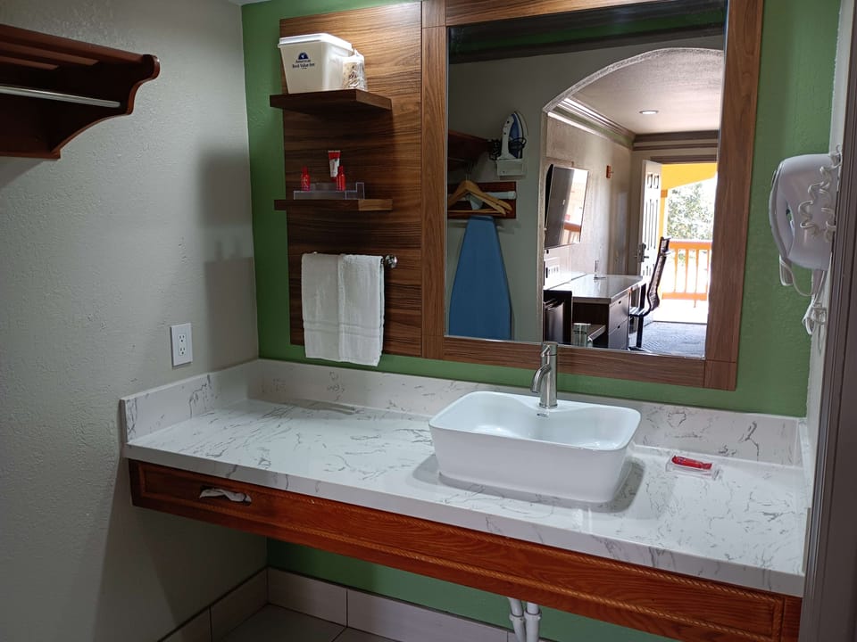 Free toiletries, hair dryer, towels