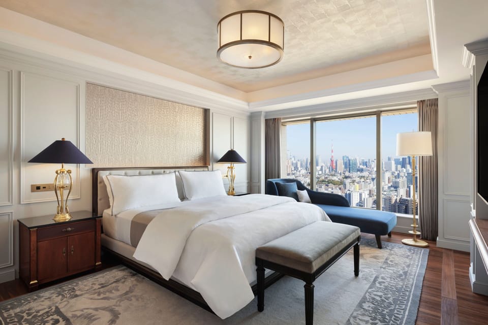 Club Suite, 1 Bedroom | Premium bedding, minibar, in-room safe, desk