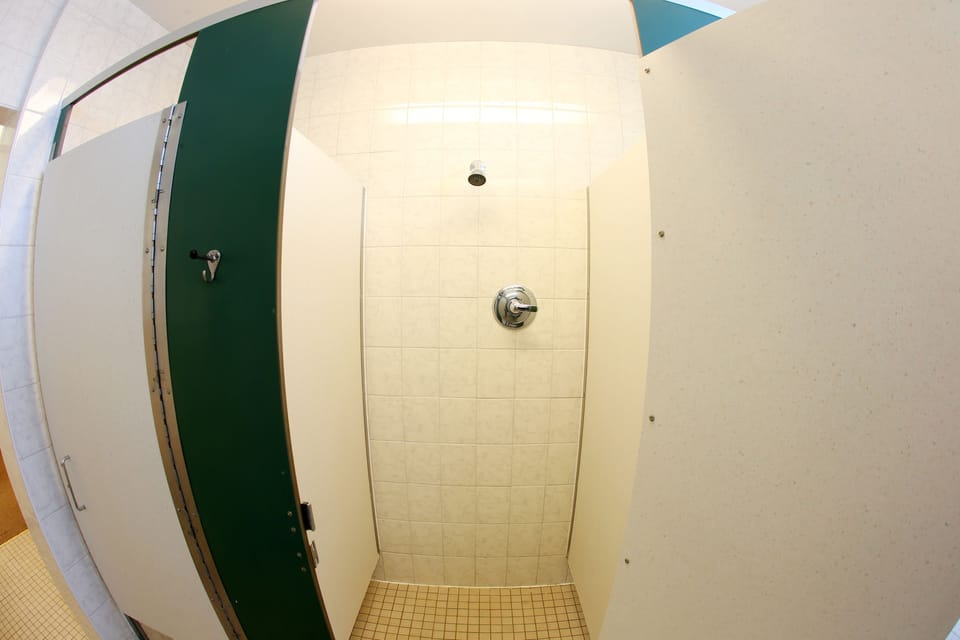Shower, towels