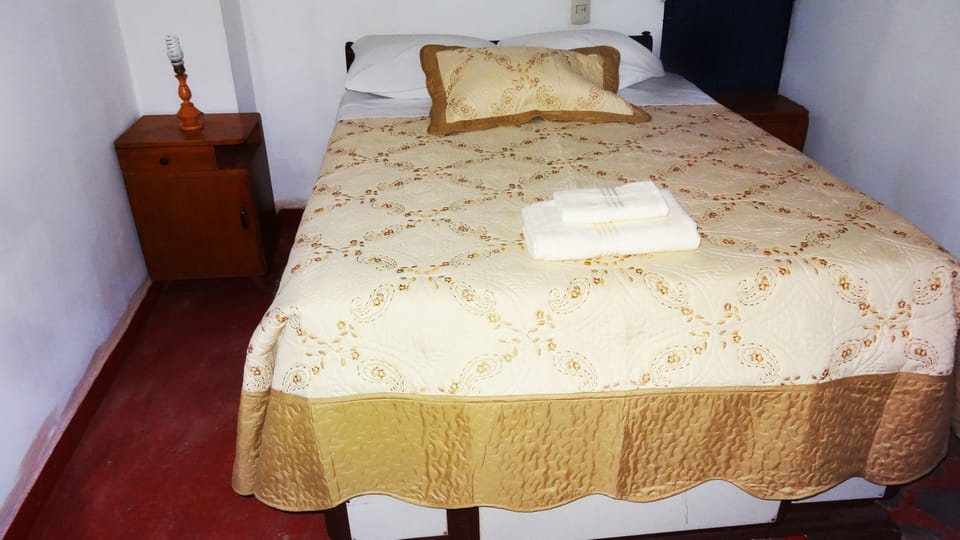 Double Room, 1 Queen Bed, Mountain View | Minibar, in-room safe, soundproofing, iron/ironing board