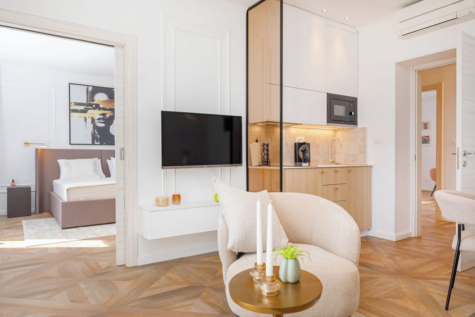 Deluxe Suite, Balcony, Sea View | Private kitchen | Fridge, microwave, stovetop, espresso maker