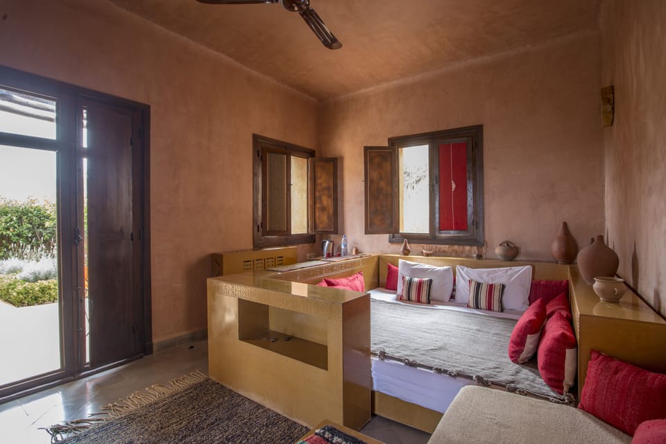 Comfort Room (Ecolodge) | Living area