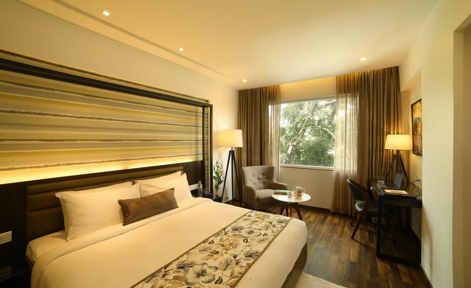 Room | Minibar, in-room safe, desk, soundproofing