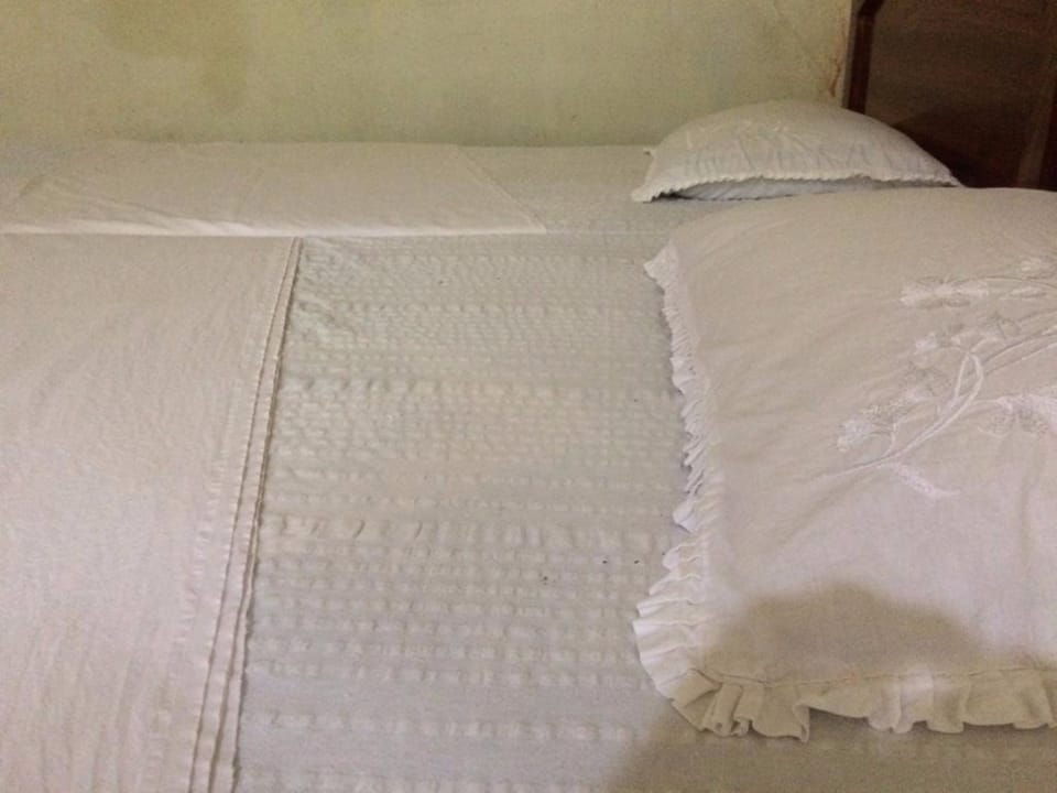 Desk, soundproofing, cribs/infant beds, free WiFi