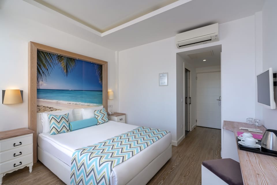 Double Room, Balcony | Minibar, desk, free cribs/infant beds, WiFi