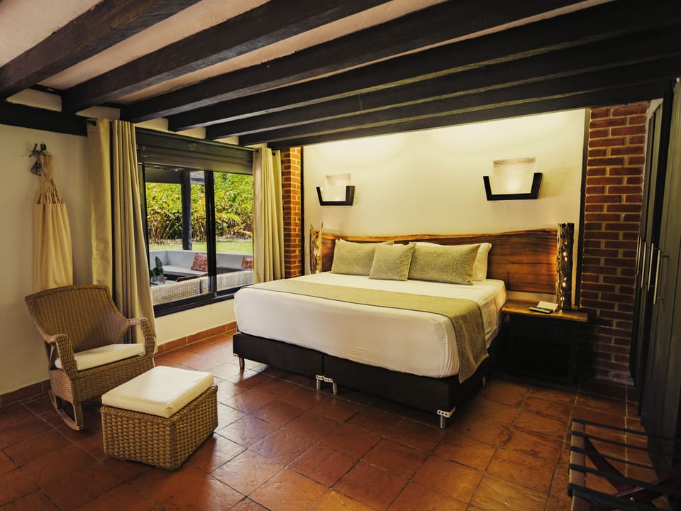 Suite, Terrace, River View | Premium bedding, Select Comfort beds, minibar, in-room safe