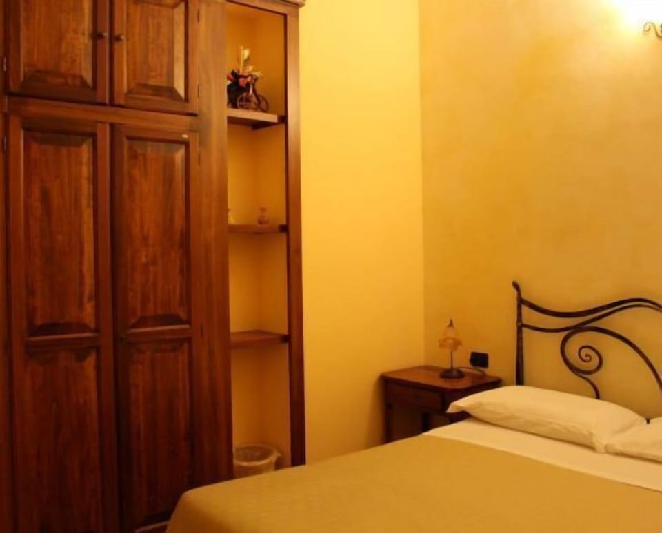 Premium bedding, desk, laptop workspace, soundproofing