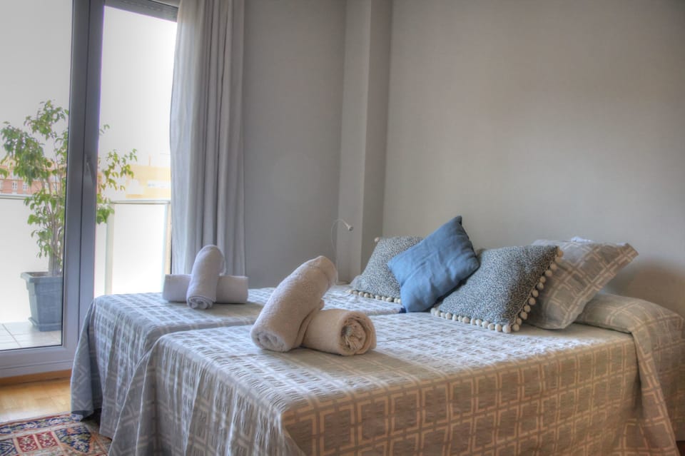 Apartment, 2 Bedrooms, Balcony | 2 bedrooms, free WiFi, bed sheets