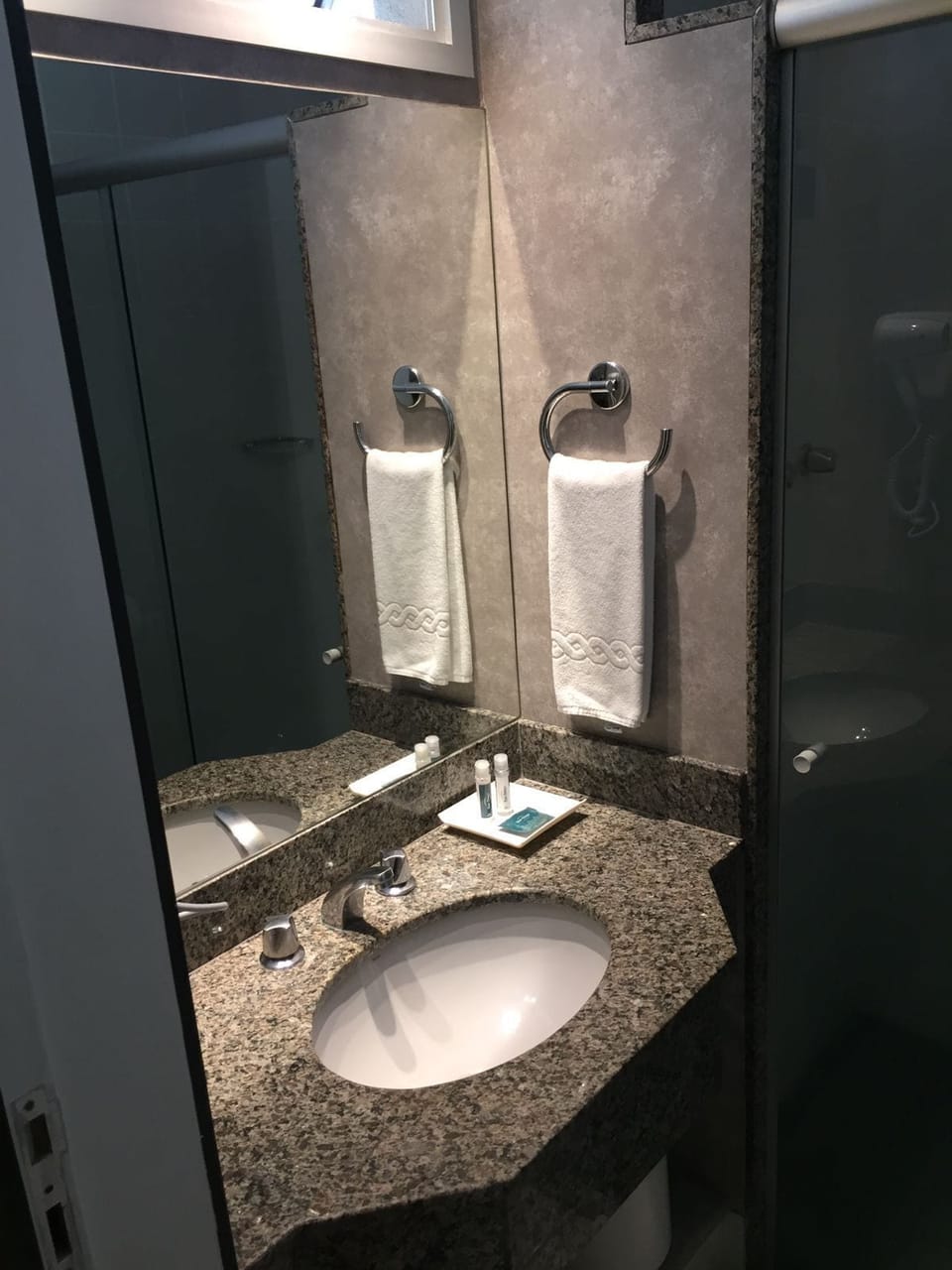 Shower, free toiletries, hair dryer, towels