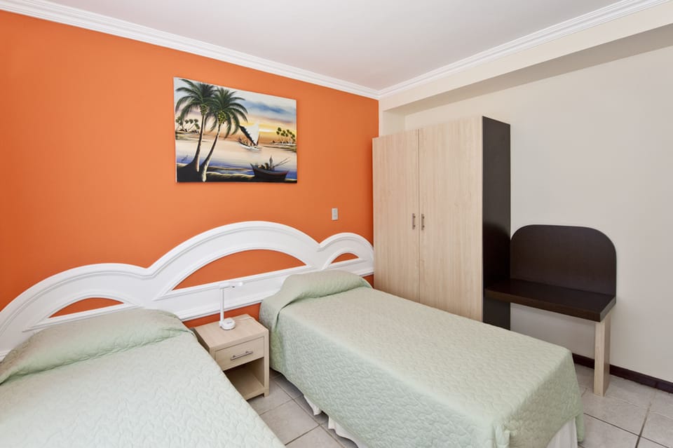 Apartment (Master) | 1 bedroom, minibar, in-room safe, soundproofing