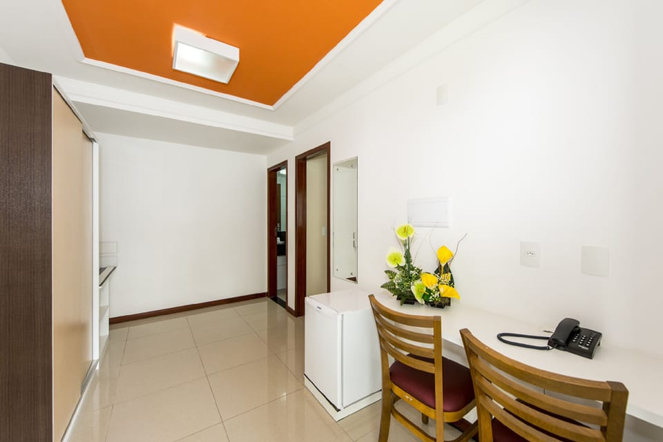 Apartment (Master) | Living room | 32-inch flat-screen TV with cable channels, TV