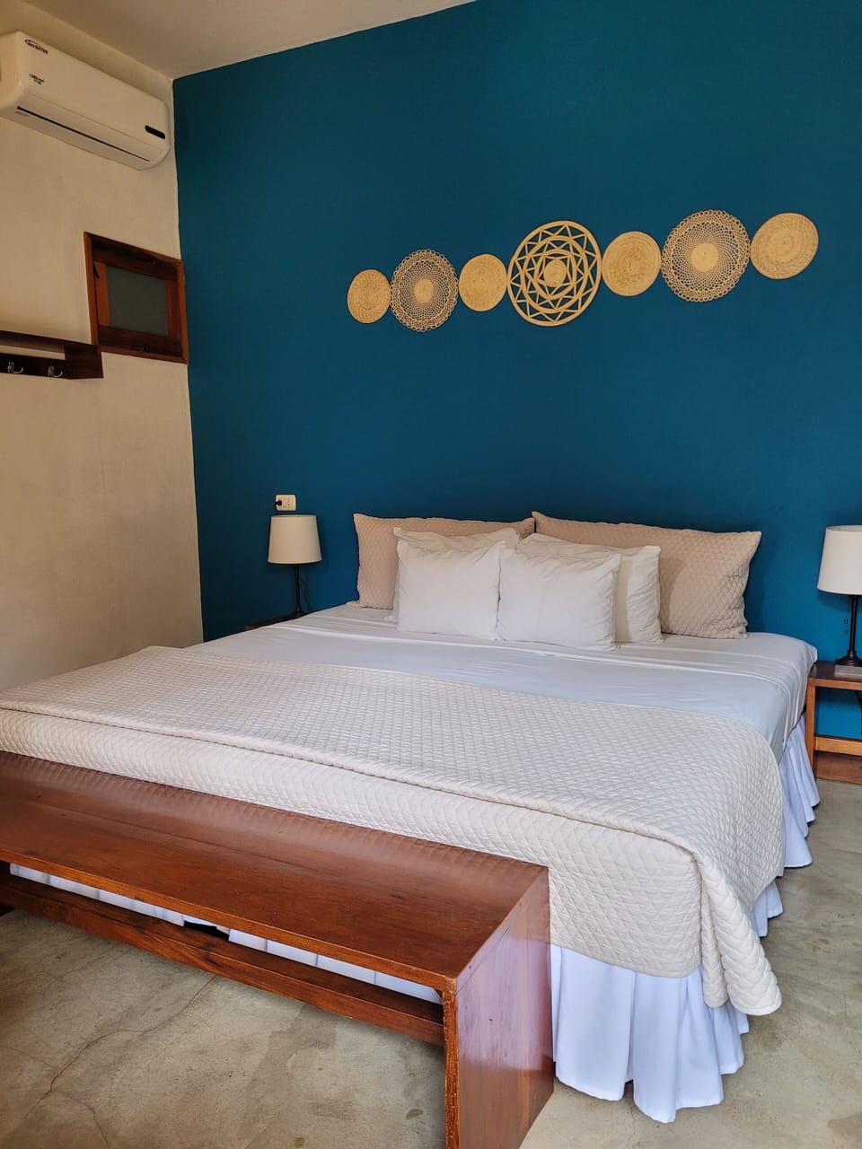 Superior Room | In-room safe, desk, WiFi (free), bed sheets