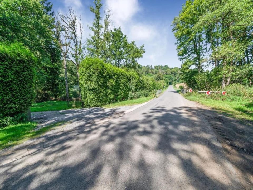 Region [summer] (>5 km)