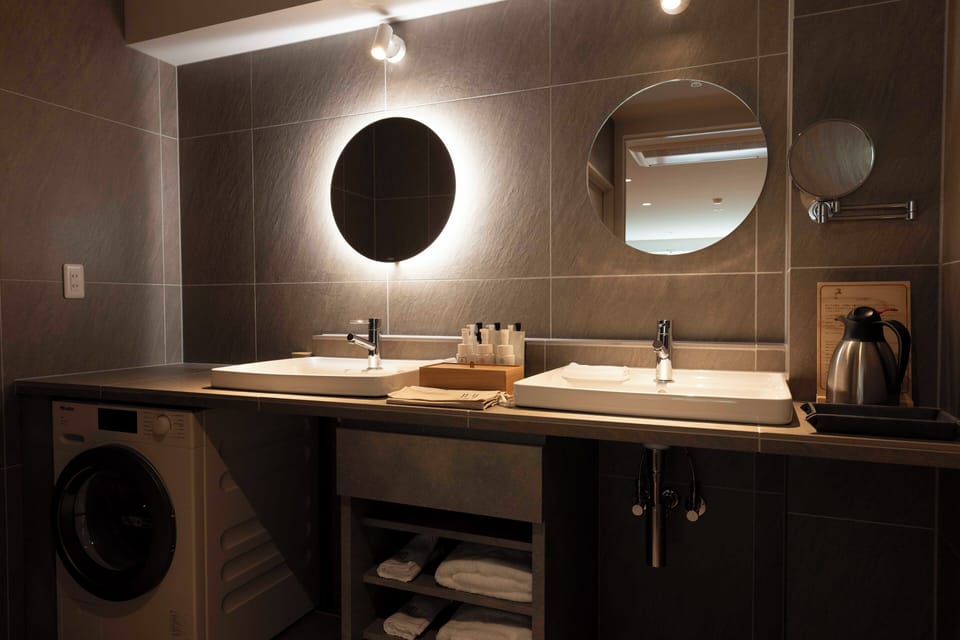 [ZEN - TOJI] Double or Twin Room, Non Smoking | Premium bedding, minibar, in-room safe, desk