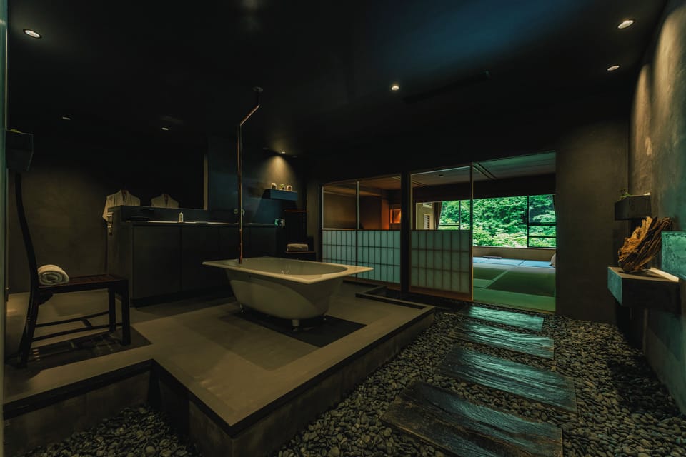 Tobira Onsen Myojinkan Ryokan in Nagano Prefecture