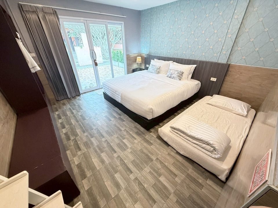 Superior Bungalow | WiFi (free), bed sheets