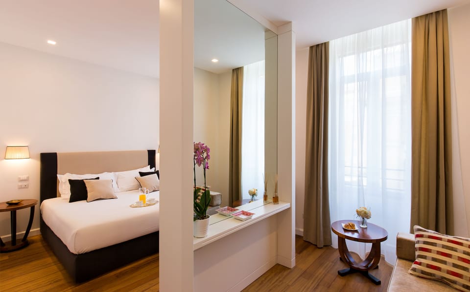Suite | Living area | Flat-screen TV