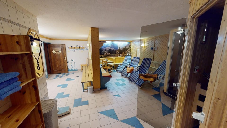 Sauna, body treatments, sports massages, body scrubs, facials