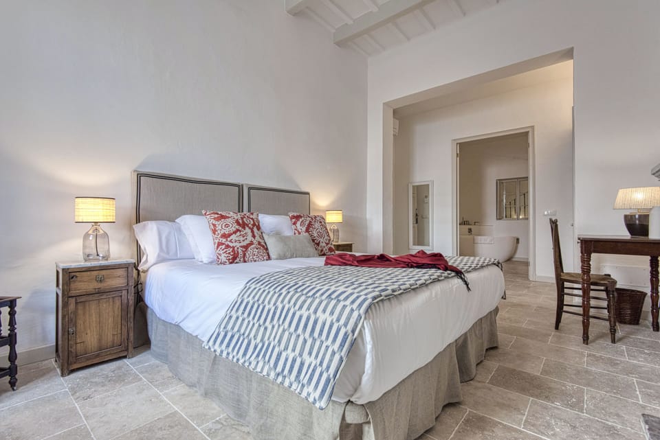 Suite | Premium bedding, minibar, in-room safe, desk