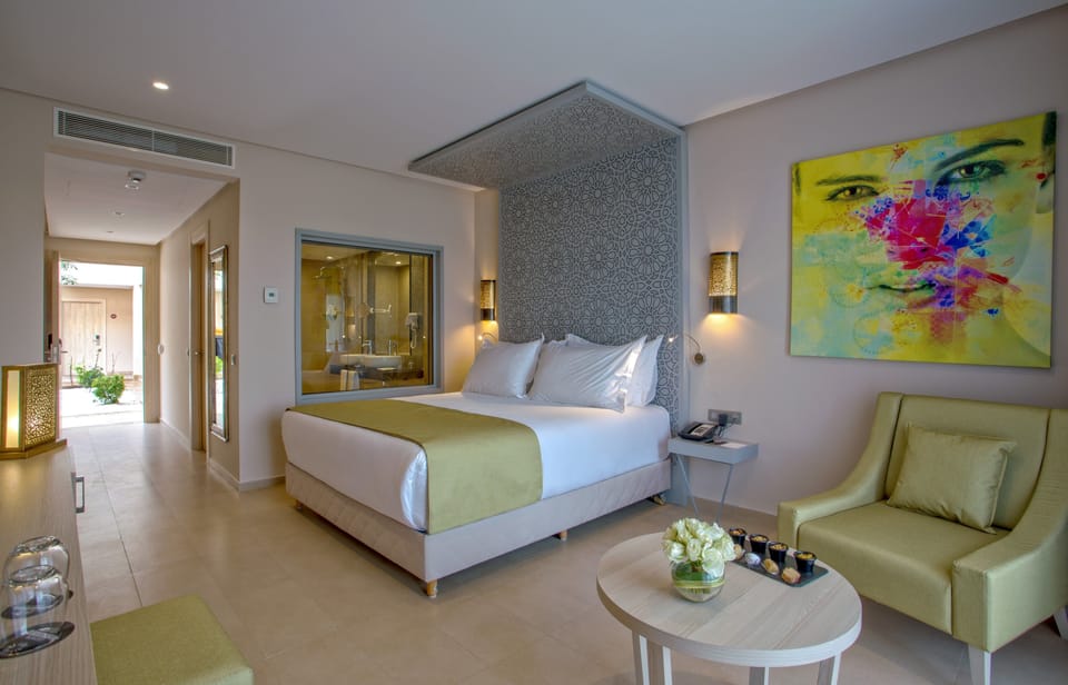 In-room safe, desk, blackout drapes, soundproofing