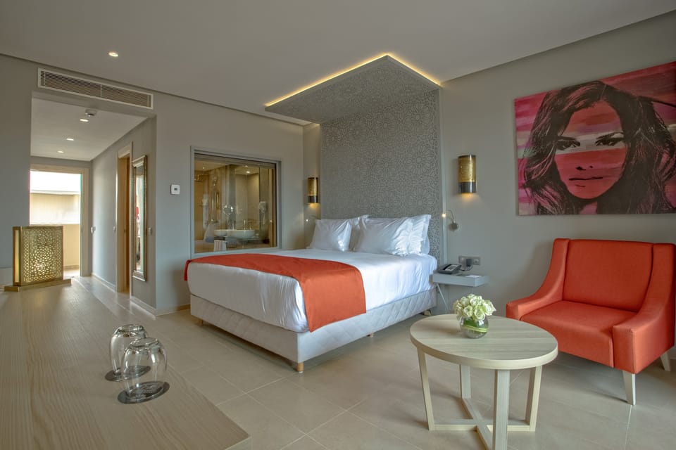 In-room safe, desk, blackout drapes, soundproofing