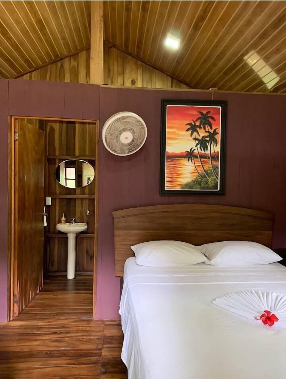 Standard Cabin | Bed sheets