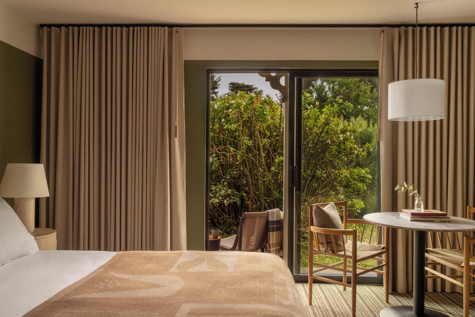 Junior Suite, 1 King Bed, Ocean View | Premium bedding, pillowtop beds, minibar, laptop workspace
