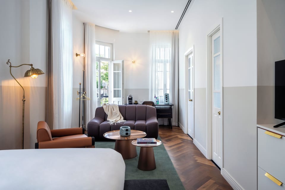 Boulevard Suite | Premium bedding, minibar, in-room safe, desk