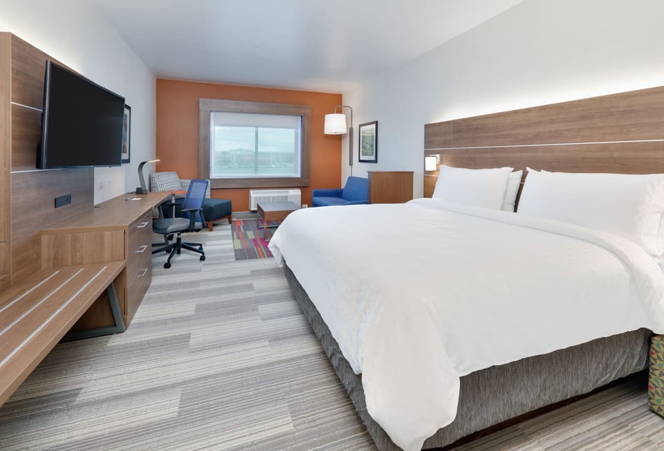 In-room safe, desk, blackout drapes, iron/ironing board