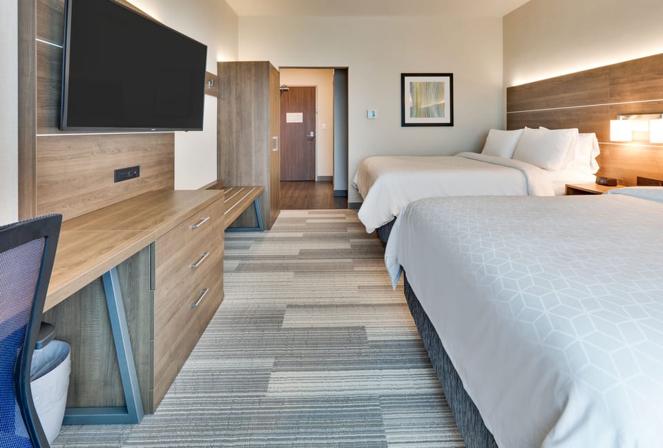 In-room safe, desk, blackout drapes, iron/ironing board