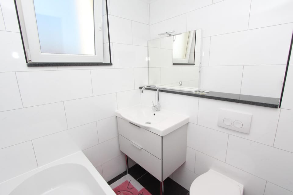 Apartment, 1 Bedroom, Balcony | Bathroom | Hair dryer, towels