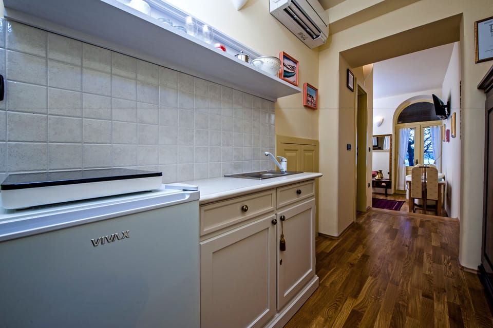 Private kitchenette