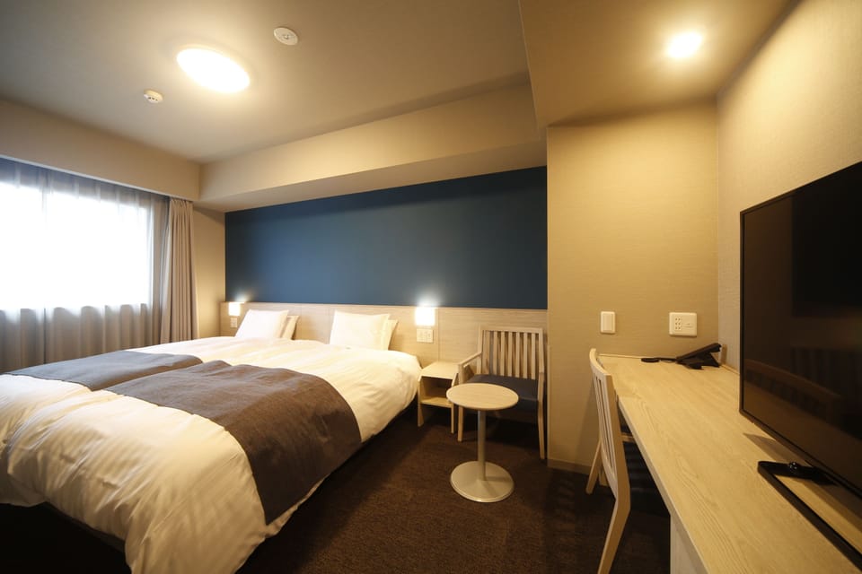 In-room safe, soundproofing, WiFi (free), bed sheets