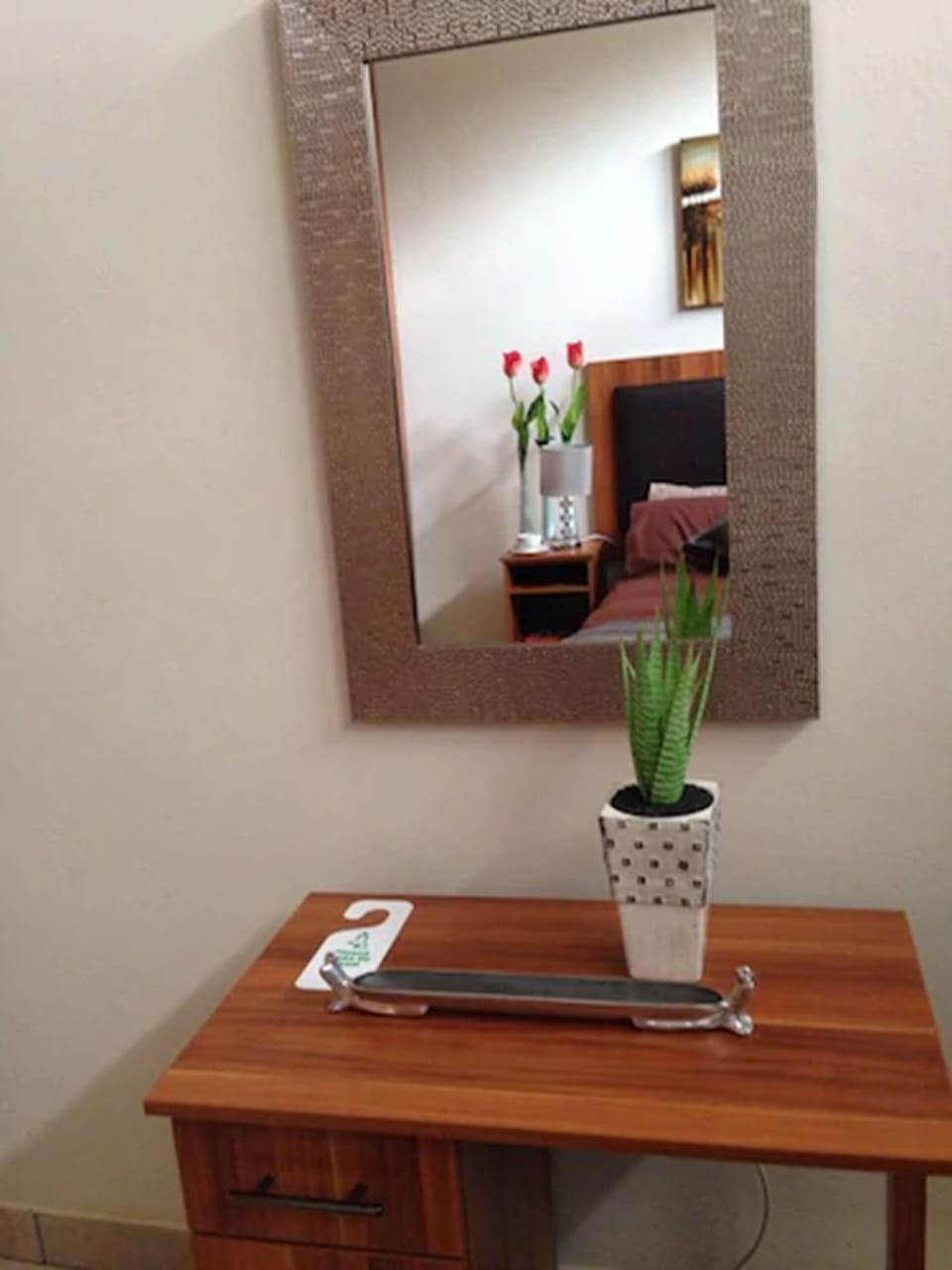 Family Suite | Minibar, in-room safe, desk, iron/ironing board