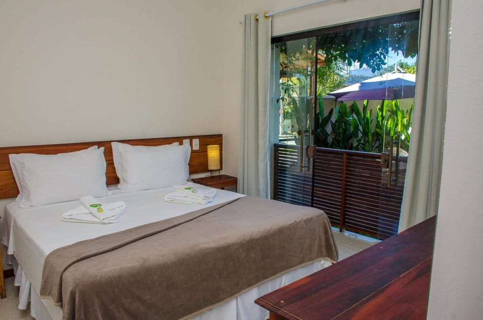 Minibar, blackout drapes, free WiFi, bed sheets