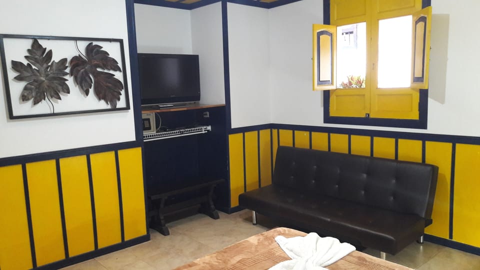 Standard Double Room, Private Bathroom | In-room safe, iron/ironing board, free WiFi, bed sheets