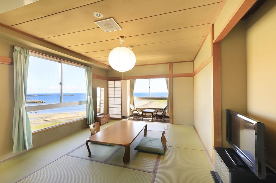 [Non-Smoking] Japanese Style Room Ocean View (17 sqm) | Free WiFi, bed sheets
