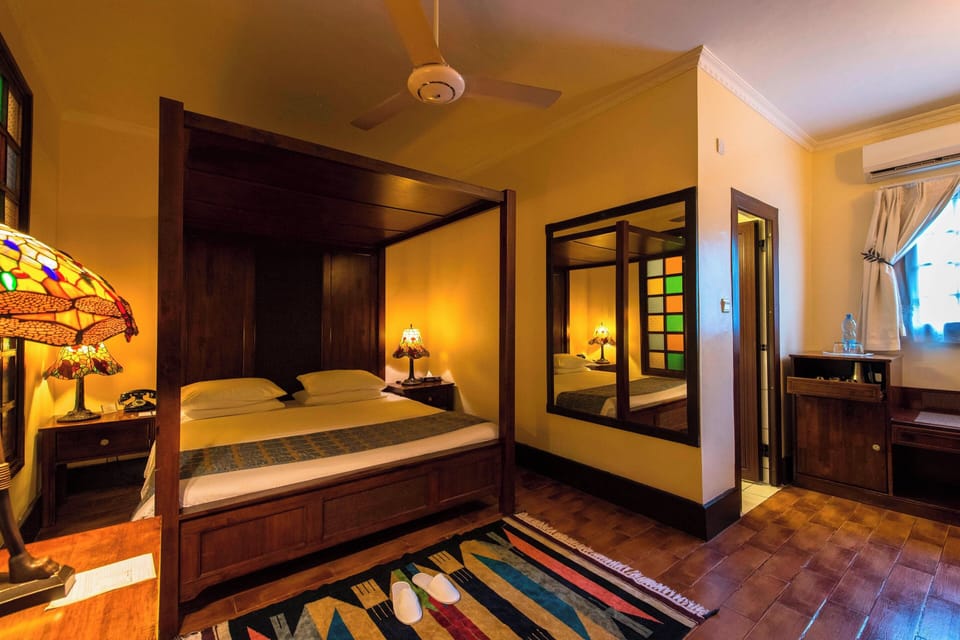 Room, 1 Queen Bed, Garden View | Down comforters, memory foam beds, in-room safe, desk