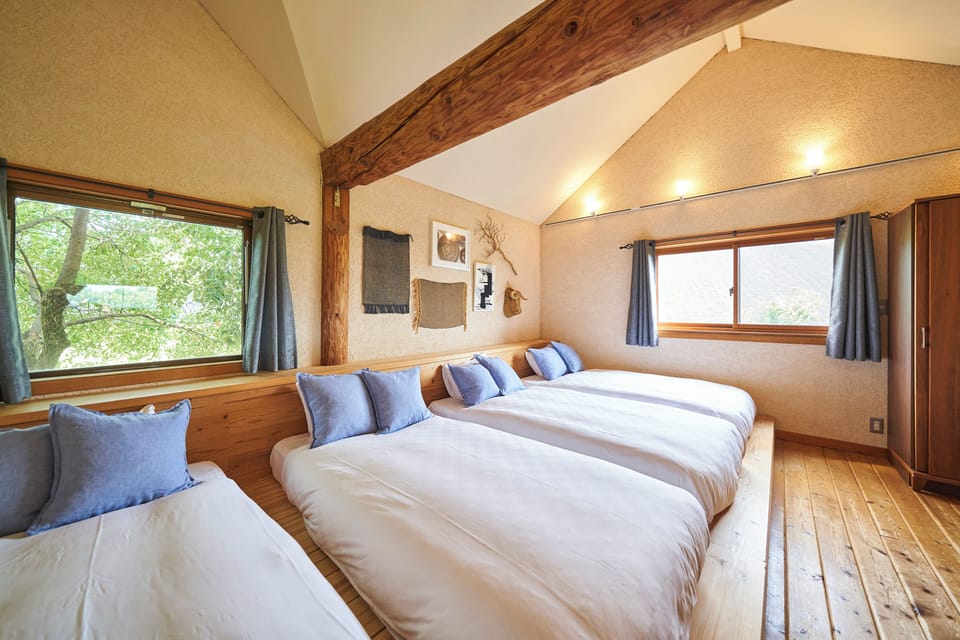 Traditional Cottage, 4 Bedrooms (Pets Not Allowed, S4B) | Desk, rollaway beds (surcharge), WiFi (free), bed sheets