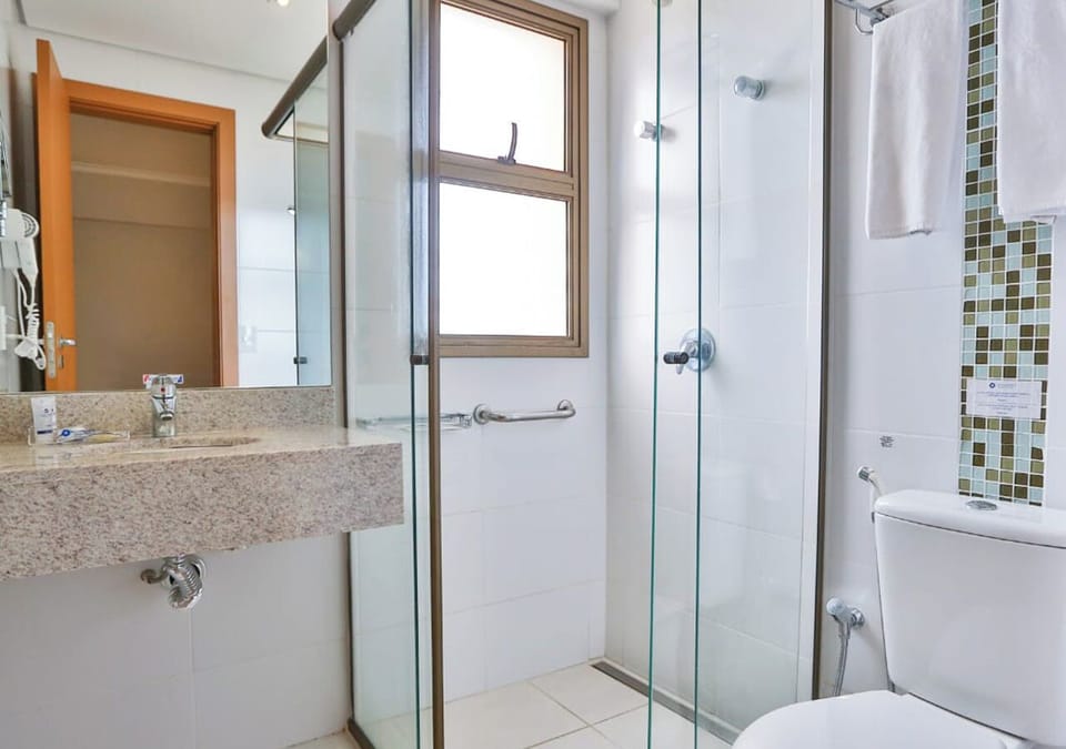 Shower, towels