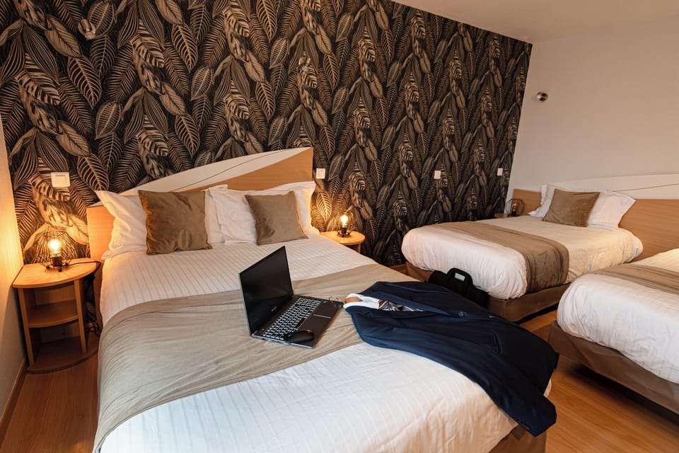 Standard Quadruple Room | Desk, laptop workspace, soundproofing, cribs/infant beds