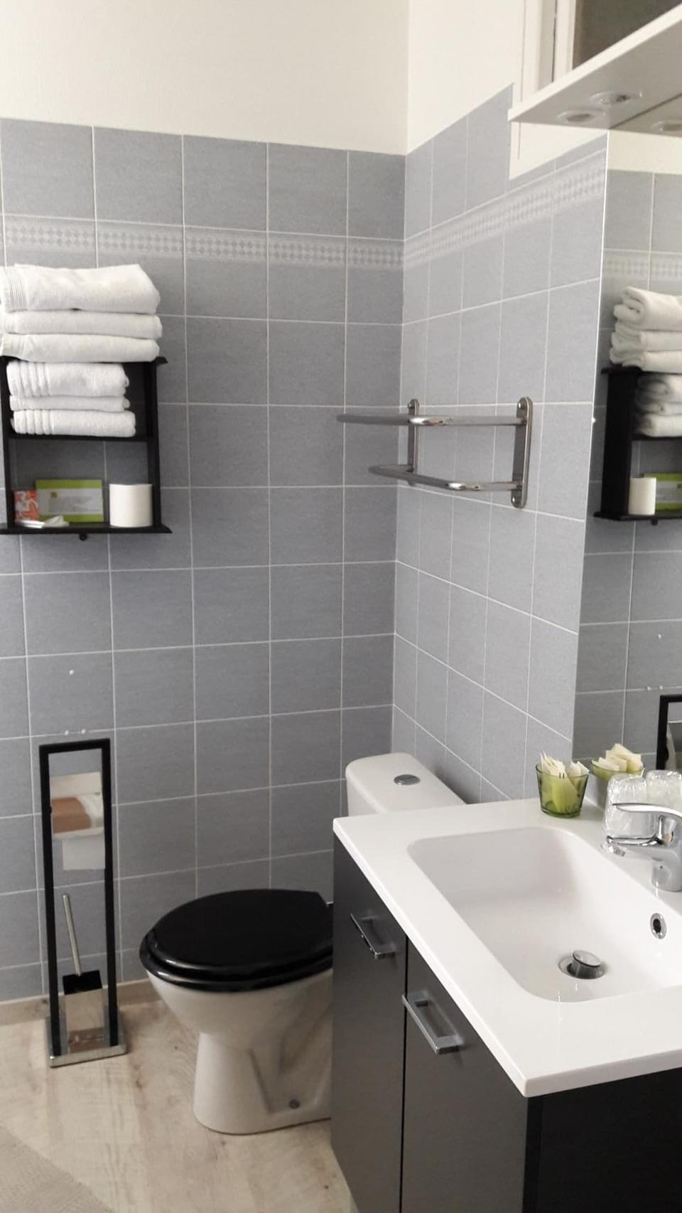 Free toiletries, towels