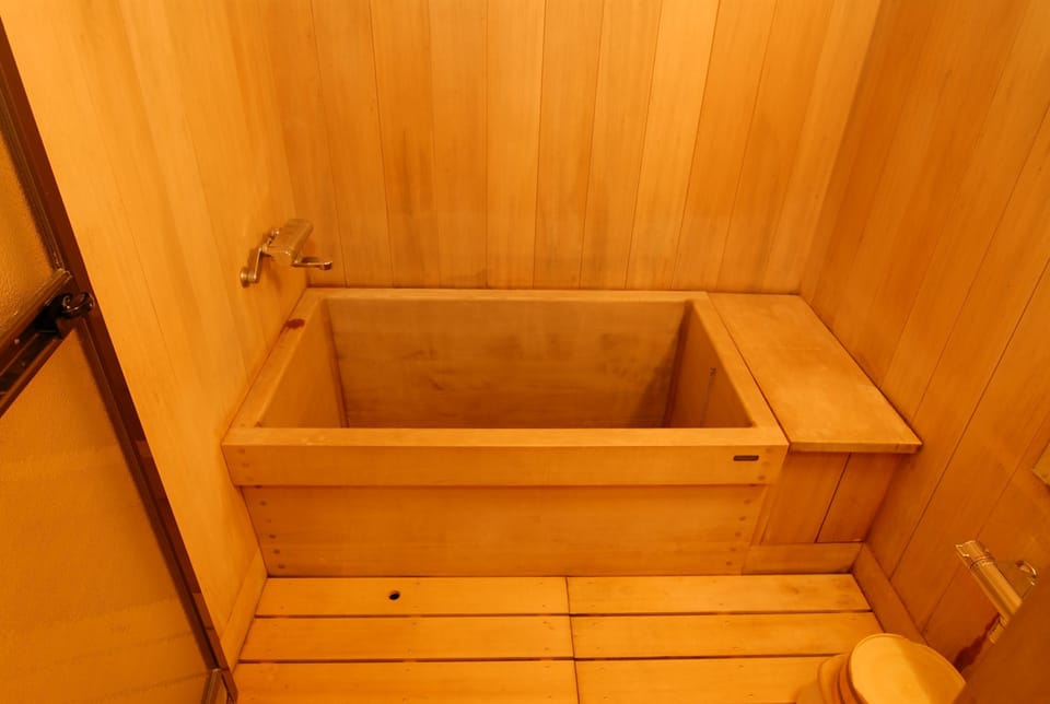 In-room safe, desk, laptop workspace, free WiFi