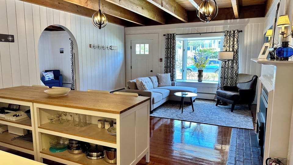 Star Suite | Living room | Flat-screen TV
