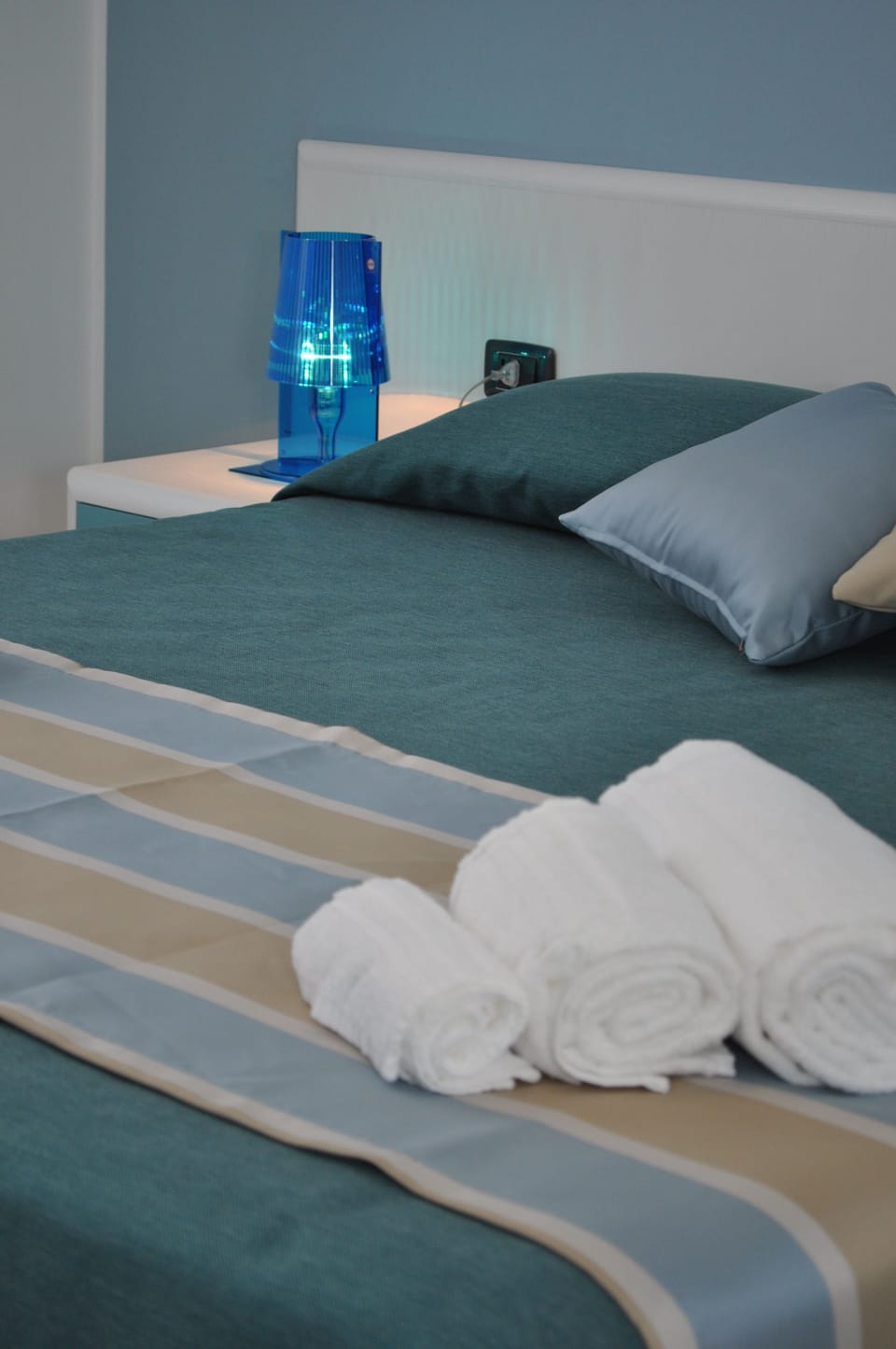 Panoramic Triple Room, Hill View | Minibar, in-room safe, desk, soundproofing