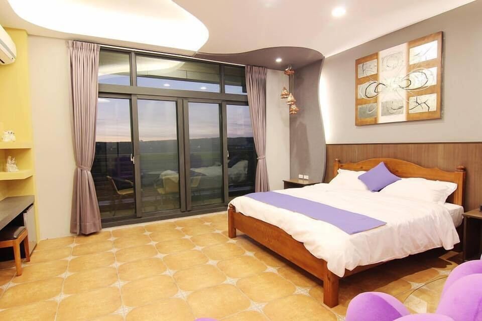 Gallery Double Room | Premium bedding, down comforters, pillowtop beds, individually decorated